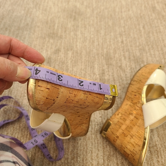 ❤️❤️Host Pick❤️❤️Marc Fisher wedge sandal - Picture 5 of 5